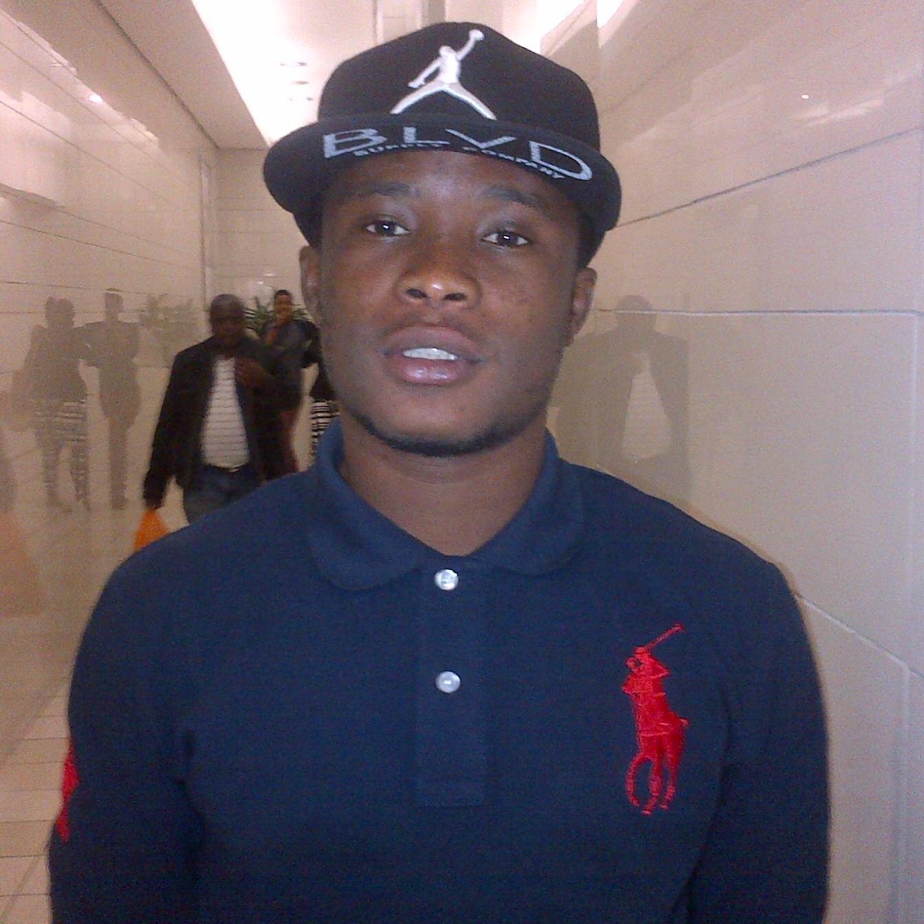 RozayRaw_Sm's profile picture. Concoting A Way To Make My Dreams Come True #RawClass #TeamAmbition #GodFirst #SelfMade Instagram : Rozayraw_sm