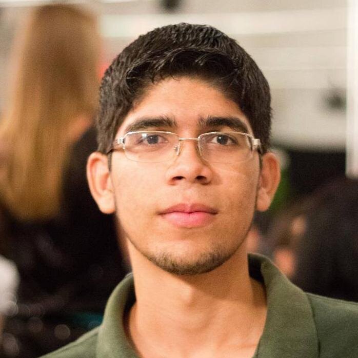 Jovem estudande de Tecnologia, apaixonado pela vida, gosta da música e Jogos no computador.