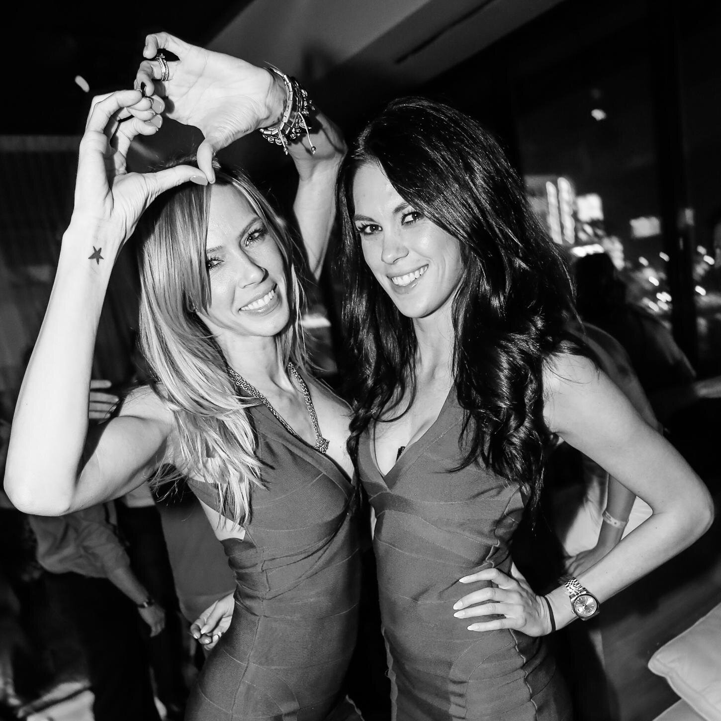 Jill of all trades- Bottle Popper @HydeBellagio, Independent Photographer and @Vegas_Rokstarz I Guest List: http://t.co/TnoorvNOiw I FB- http://t.co/oCLgaBzdeE