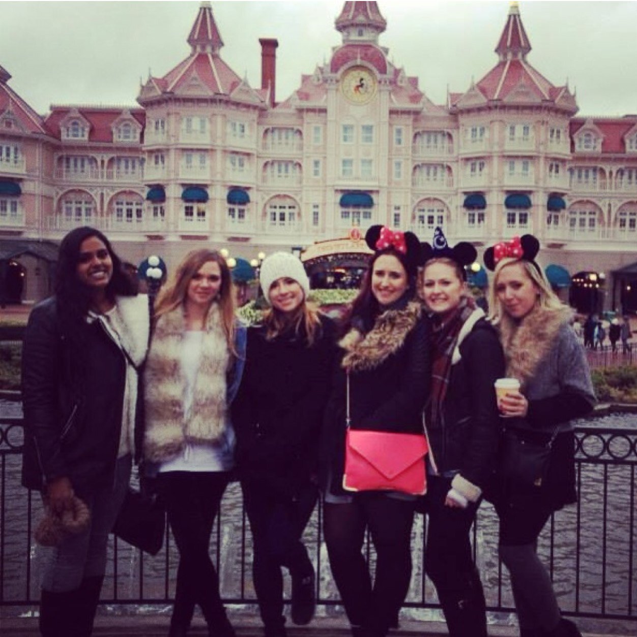 Emm_2010's profile picture. Not all those that wander are lost