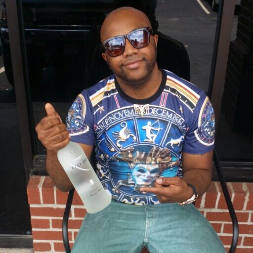 peep_damojoe's profile picture. IG Peep_damojoe #HPJunkie #KicknFlav Tallest nigga under 5'7