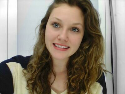 Chloe33127's profile picture. ღRienADireQueDesFoCulDansCeMonde!Plus vite qu'un divorse, un pelle et un trou..! J'ai ri (a) Je me vengerais un jour tkt..! ❤️follow me // snapchat :chloe.delma