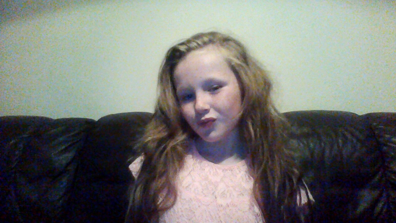 caitlinmoran04's profile picture. crazy