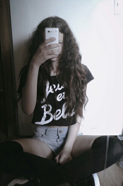 mistyuniverse's profile picture. Let's make a story to tell.