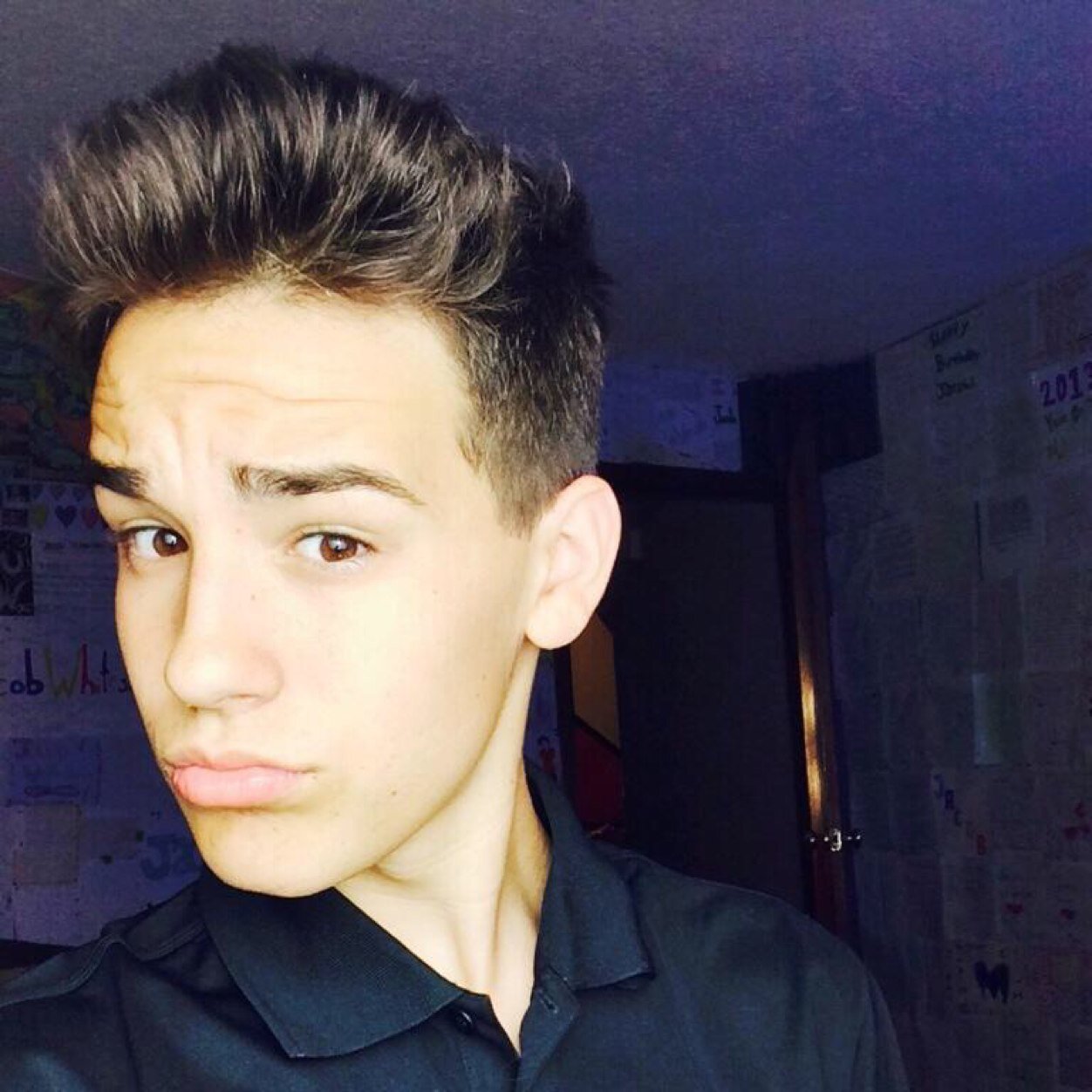 Follow @SrsIymendes for a dm to 3/12 & she follows back☺️