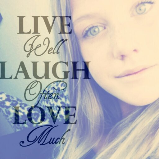heei lieffie , je bent mn best vriendin, mn zusje , mn alles, wil je never nooit meer kwijt altijd lol xx je puddinglief lisa