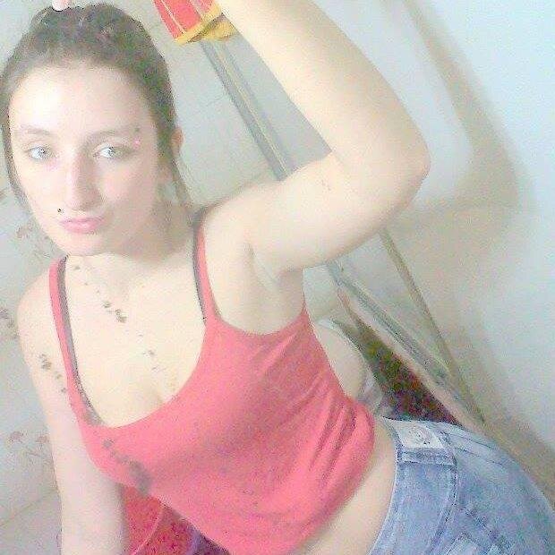 SuarezViccky's profile picture. 