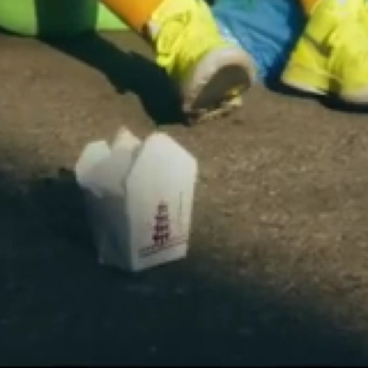 calumstakeout's profile picture. hi i'm calum's chinese take out box