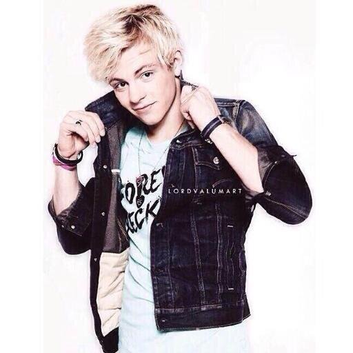 The name's Sterling. Brady Sterling. singer/dancer/biker. ||Single|| {Descriptive Roleplay}