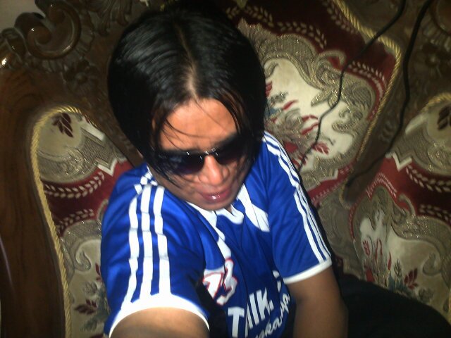 Ari52782's profile picture. 