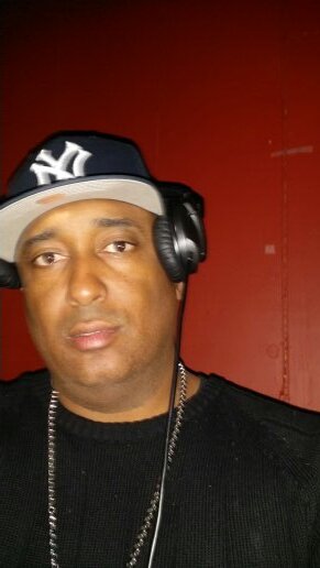 Armystrong718's profile picture. 