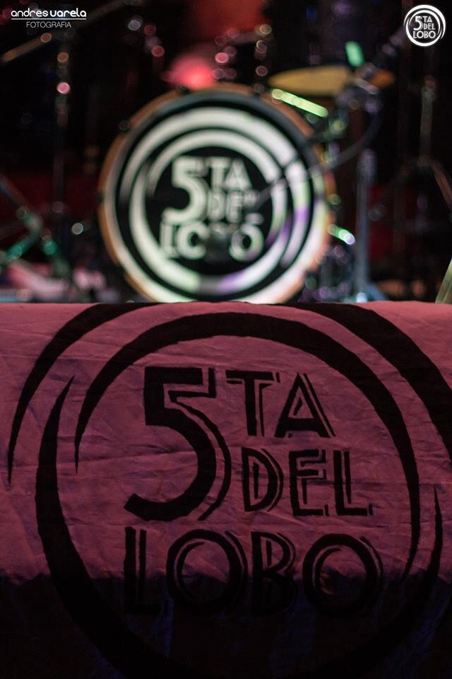 Somos la manada seguidora de @5taDelLoboRock (Banda musical de rock-blues argentino) #Desatavoces #TiempoCero
