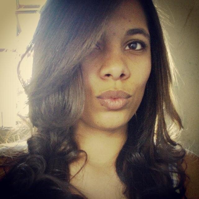 Vivianealvesrod's profile picture. Legal, simpática, bonita, inteligente, decidida e o mais só conhecendo pra descobrir! ;)