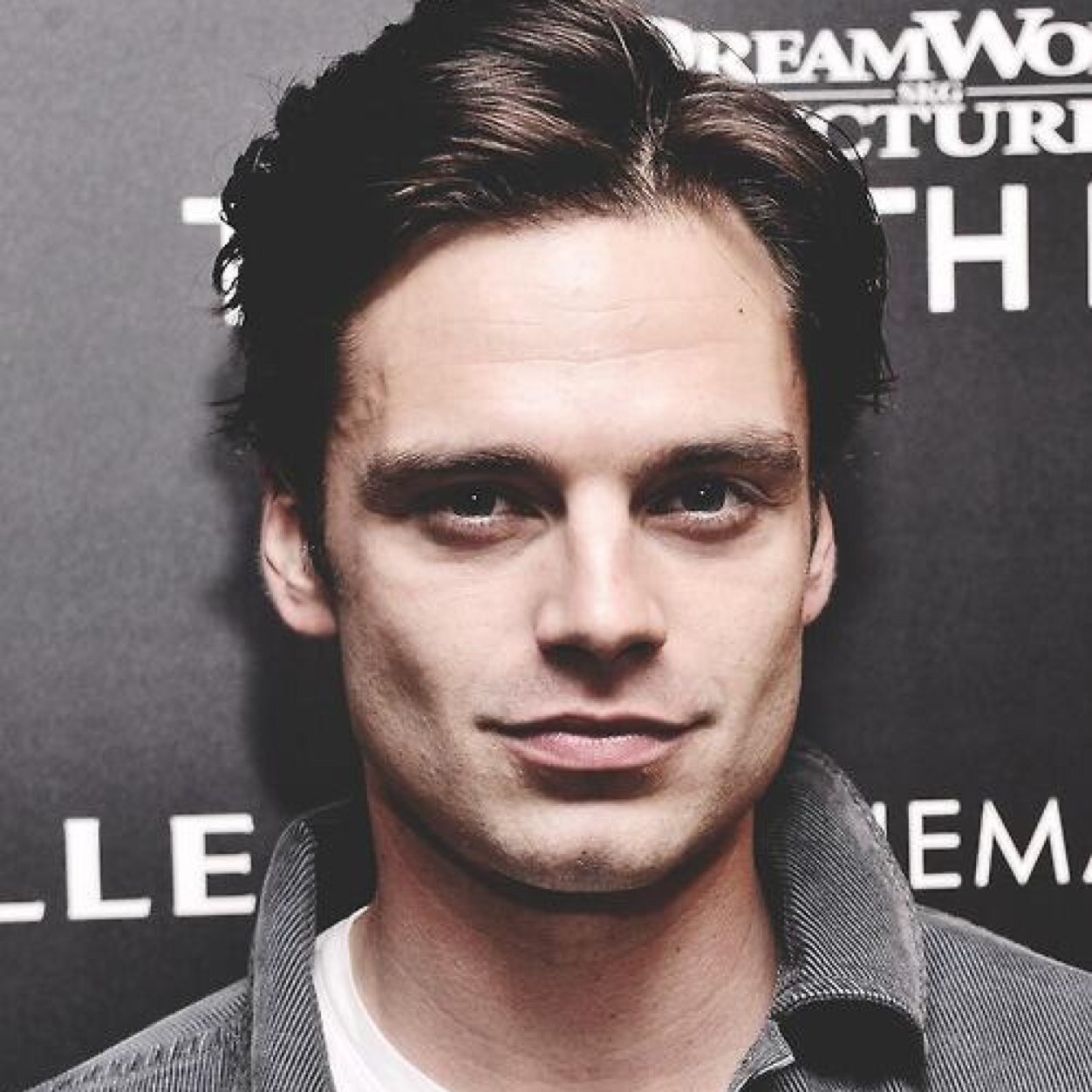 free follow from @SherlsHolmie_ most likely because i love you and you're fabulous // dont follow this acc