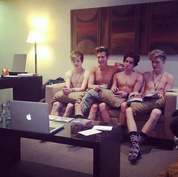 3/5 Band, Tristan and James | I MET THE VAMPS 22.05.14 | I SAW THEM LIVE 25.10.14 | Waiting for 12.12.14  #ProudVampette