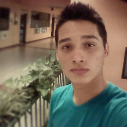 La vida esta llena de obstáculos, solo hay que aprender a superarlos !! ;)