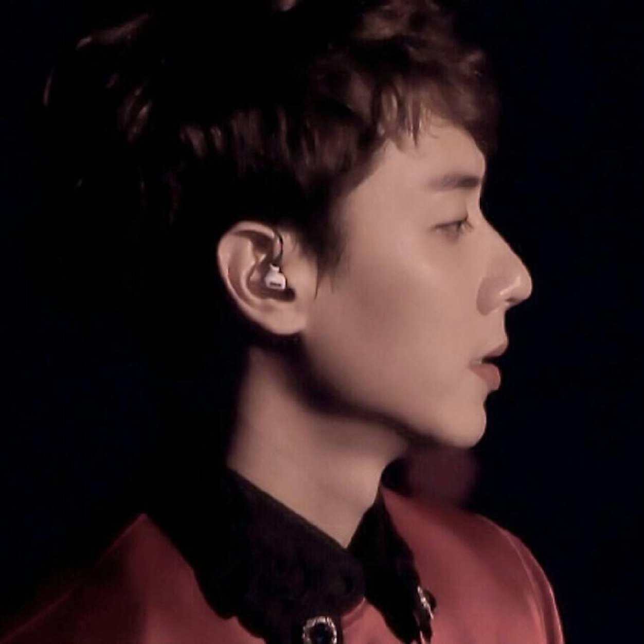 My Ultimate Biases : Gintoki from Gintama, SunHo from Shinhwa, MInsoo from TT, SangHoon from 100% and Daniel Radcliffe. ♥♥