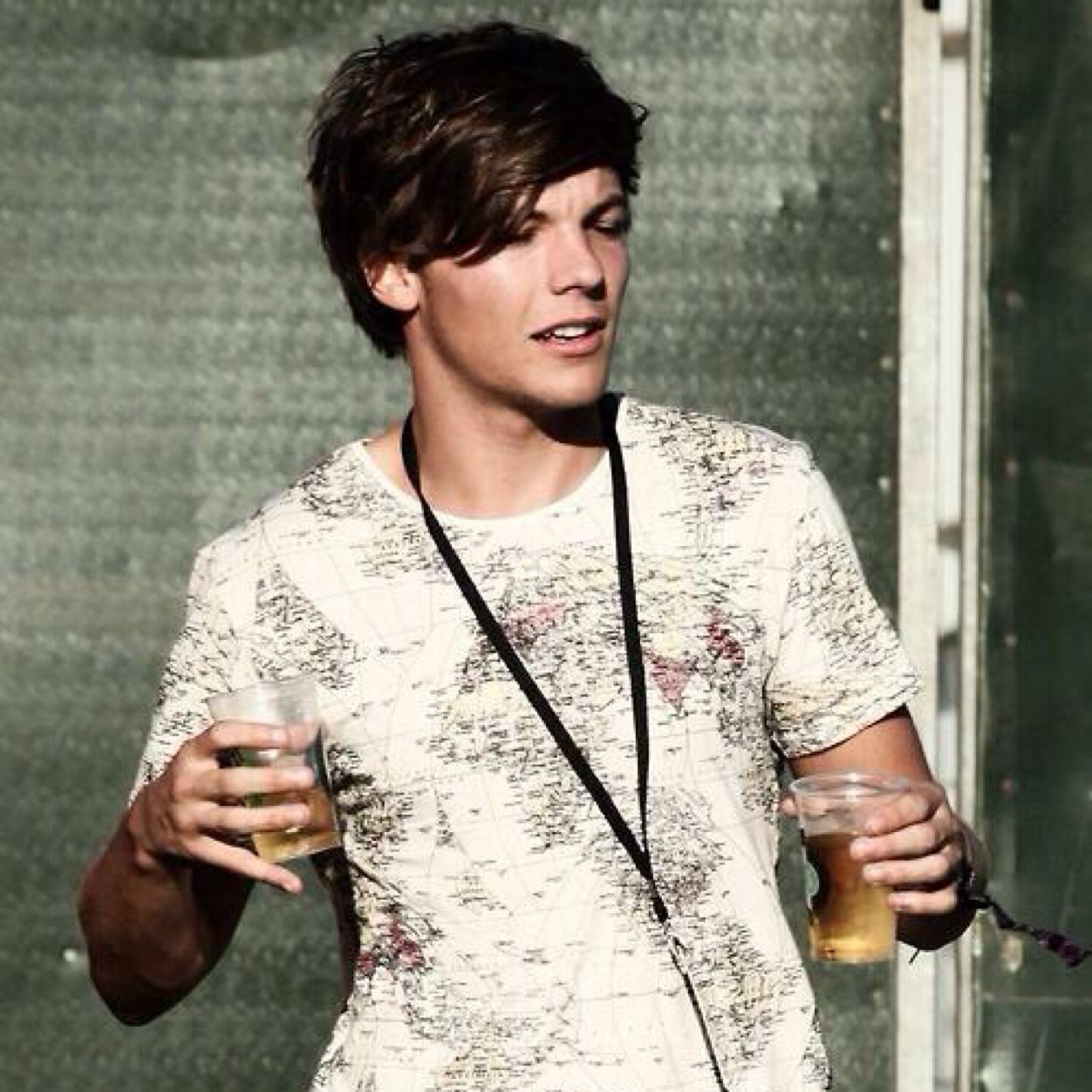 pizza and louis tomlinson (◠‿◠✿) Fallow @kvylumhood hmmm she gave you this follow