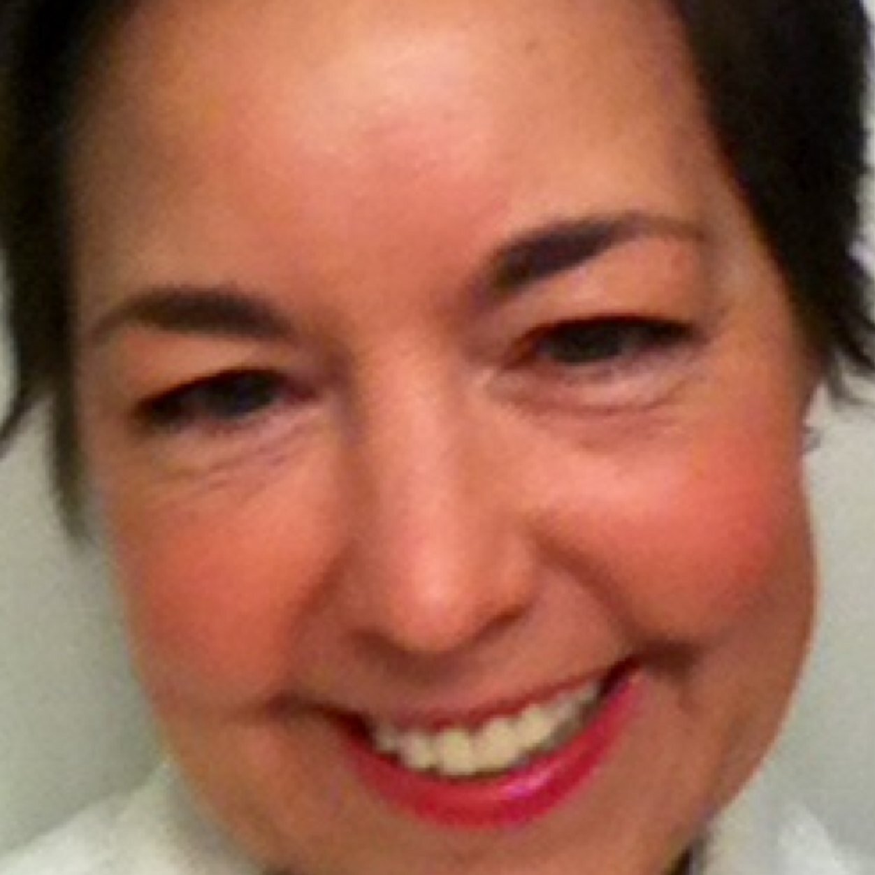 acheerfulnest's profile picture. 