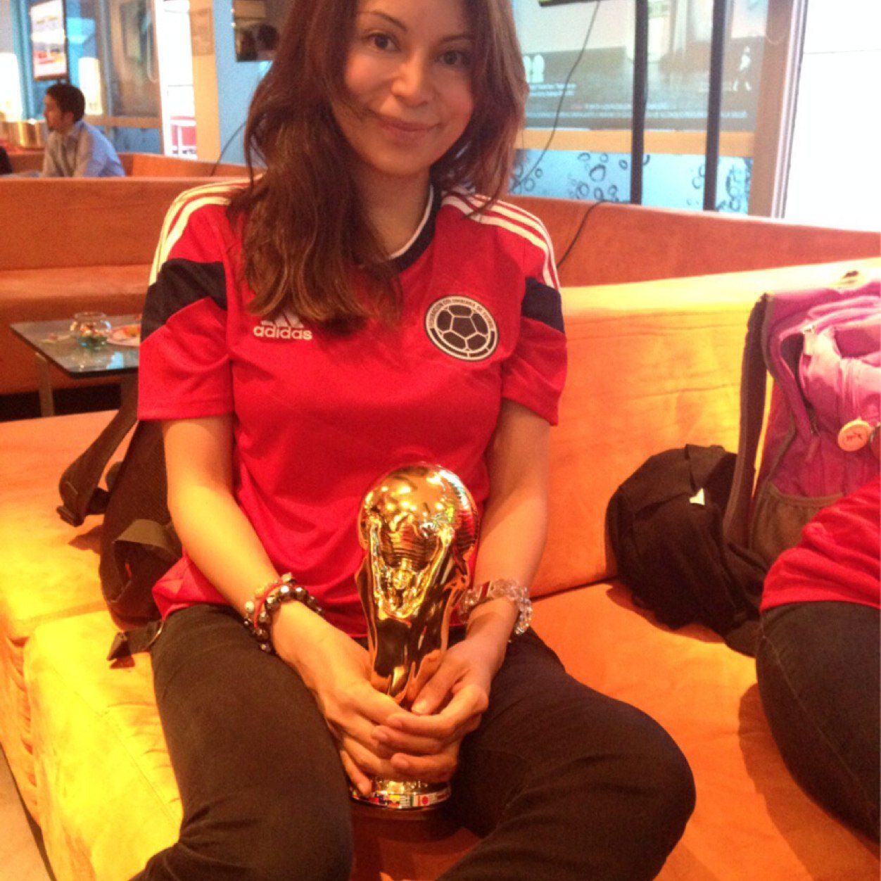 VictoriaHRussi's profile picture. Internacionalista.