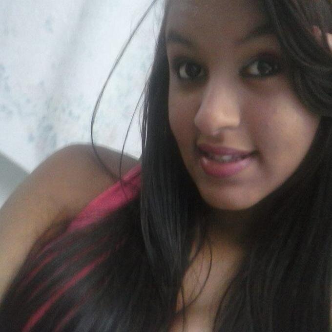 heloisa57683473's profile picture. lindinha '-'