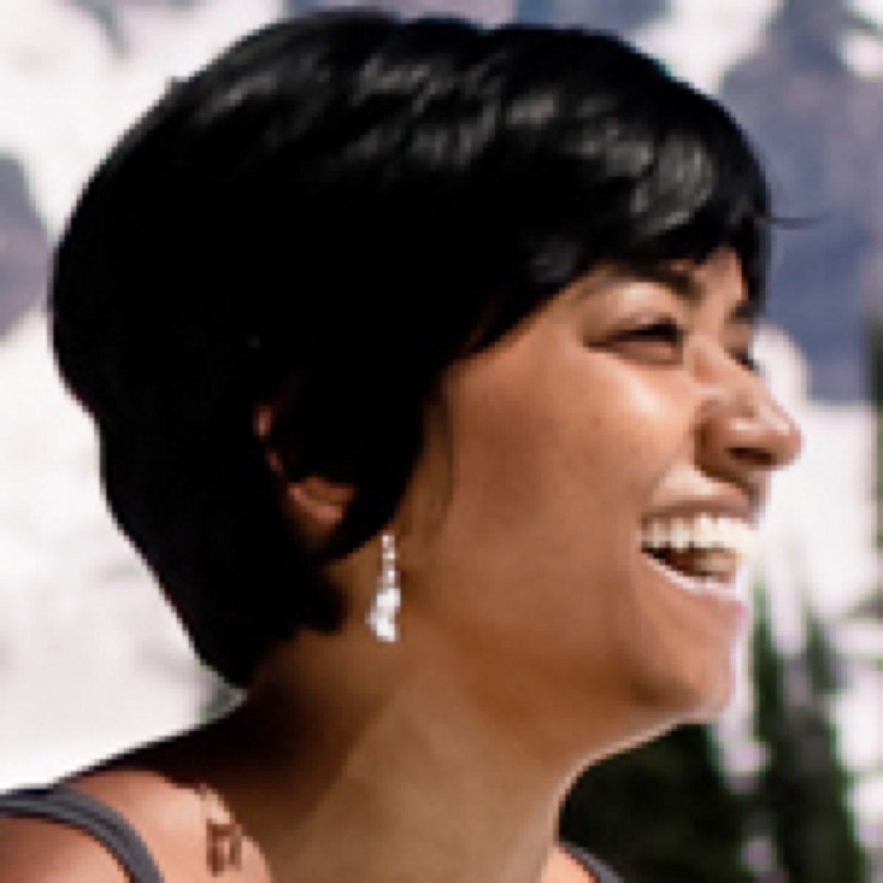 divyaslaugh's profile picture. HAHAHAHAHAHA GAIZ