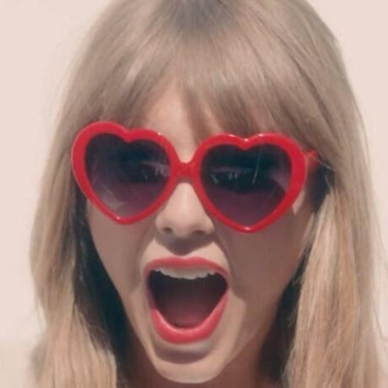 Love♡Taylor swift. plz follow me:)