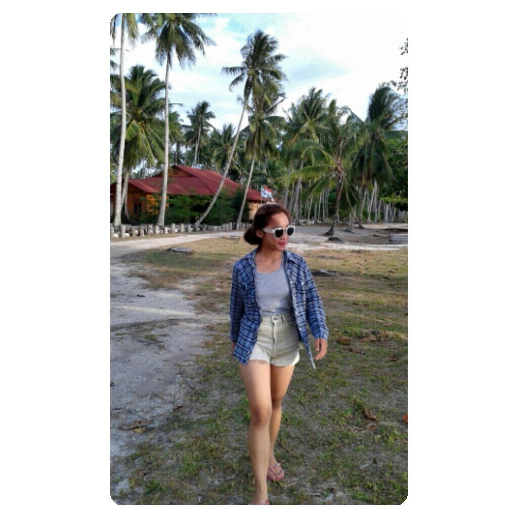 move from '''''''''@chelsyfreak'''''''' ig+path: chelsyapr line: chelsyfrr