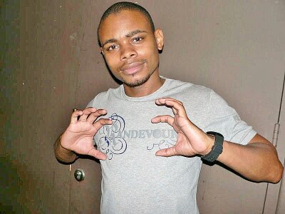 I'm a music producer & club Dj from KZN Durban for bookings contact me on djlungstazn@gmail.com or BBM 568B30EB or Call on 0840919968