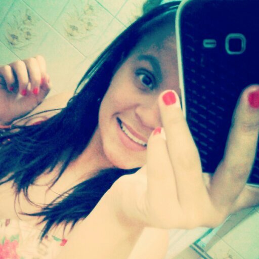 Filha do Rei *-*    Futura Jornalista *-*     Princesa do Guilherme Amaral Sz