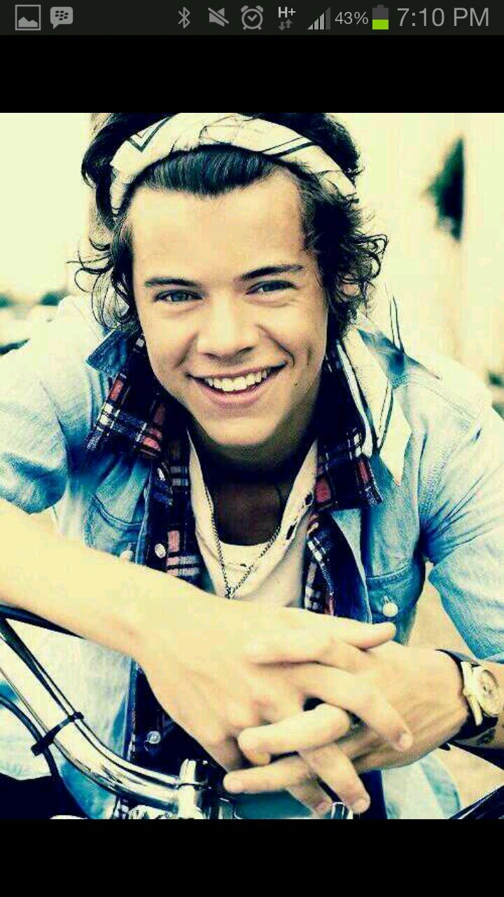 ♥i love 1D♥ and YouTubers♡Follow me! I follow back!*♡Going to see 1D 28March 2015♡