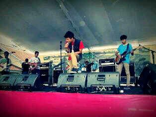 finger_sweet's profile picture. Line up : @DSArifin_ @ToniSapta @bwahyuprakoso @Irvan_kuz ~ Cp / More info : @DhanyVoc / 31551F3D | Genre : Heavy melodic / Alternative rock