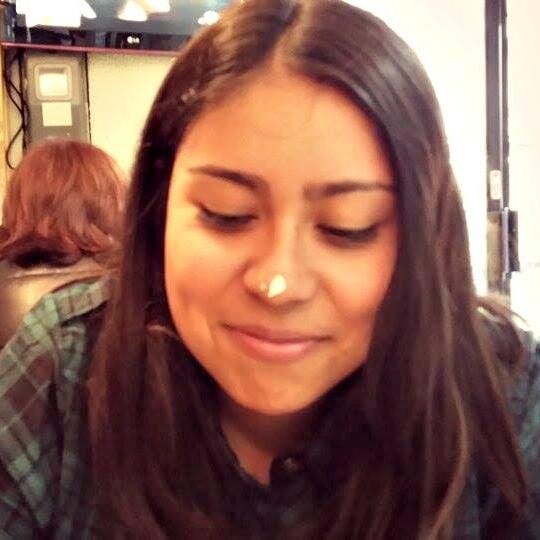 Namaste es la chispa divina dentro de una persona reconociendo la chispa divina dentro de otra.