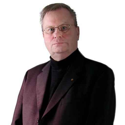 Åke, med lång erfarenhet inom solel, solvärme, värmepumpar, bioenergi samt avancerad energilagring. Idag en av ägarna & ledare för EURONOM i Sverige.
