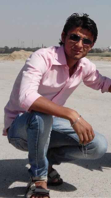 ravicoolboy017's profile picture. हर हर मोदी , घर घर मोदी ।।।।