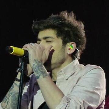 zayn followed me 28.06.15 but got hacked so... :/