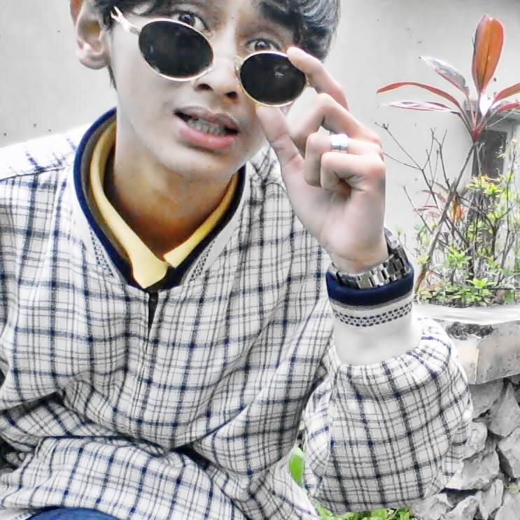 firvan97's profile picture. 22 Sept | 17march with @upiTTria :*