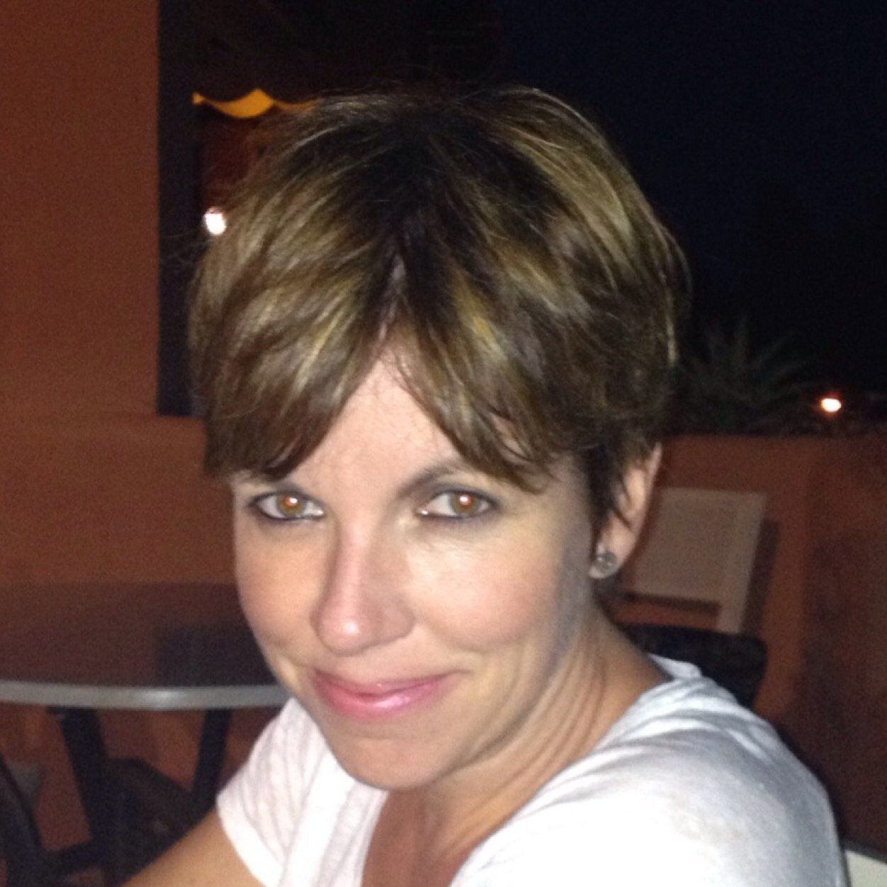 HR Director....enjoy digital chatter, sharing ideas, general gossip...and connecting with interesting people. All views are my own.