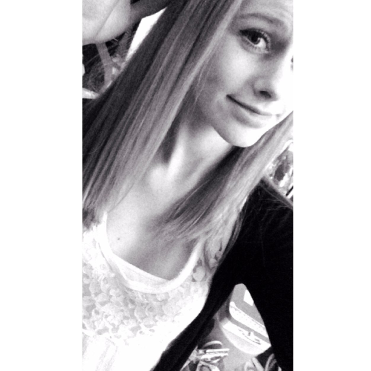 ~ Love4mymom! 13'11'08†♡~@ArianaGrande♡~Insta: xwietskex♡