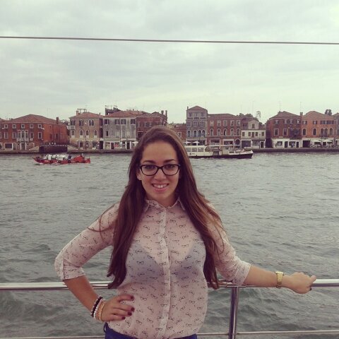 Clau_perdomo21's profile picture. 16 años. La Palma. Estudio en el IES Las Breñas. Bailarina. Instagram: clauperdomo21