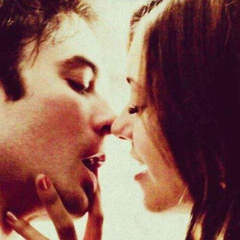 TVDaddictxo's profile picture. 19. DE|Klaroline|TVD|Sherlock|DELENA| Caskett|Defan|Spuffy| Bandsexual|TW|#ISF|Anime| Youtubers| #Bitten