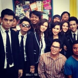 ASPGGSCTV's profile picture. Ganteng Ganteng Serigala  Simple !!