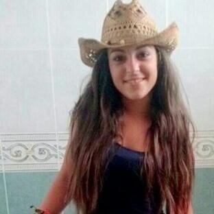 Una chica simpatica,amable,y sobre todo muy madridista enamorada de mi principe @jozelee92