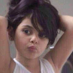 إنسانه تعشق الضحك والنكت ودمي خفيف #follow_me_and_enjoy