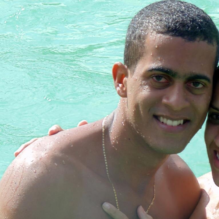 fsantos1993's profile picture. 