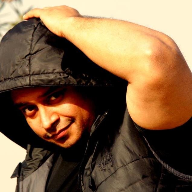 Wannabe Film maker,Entrepreneur,Chess GM, Marathon runner,Singer,Tennis GrandSlam winner, Mr Olympia,Astronaut, MMA fighter, Batman.Pensive about the last one !