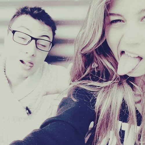 -J'ai entendu dire que ton cerveau arrête de grandir quand tu commences à te droguer. Voyons, je suppose que ça me fait avoir 19 ans.-   WEED 3