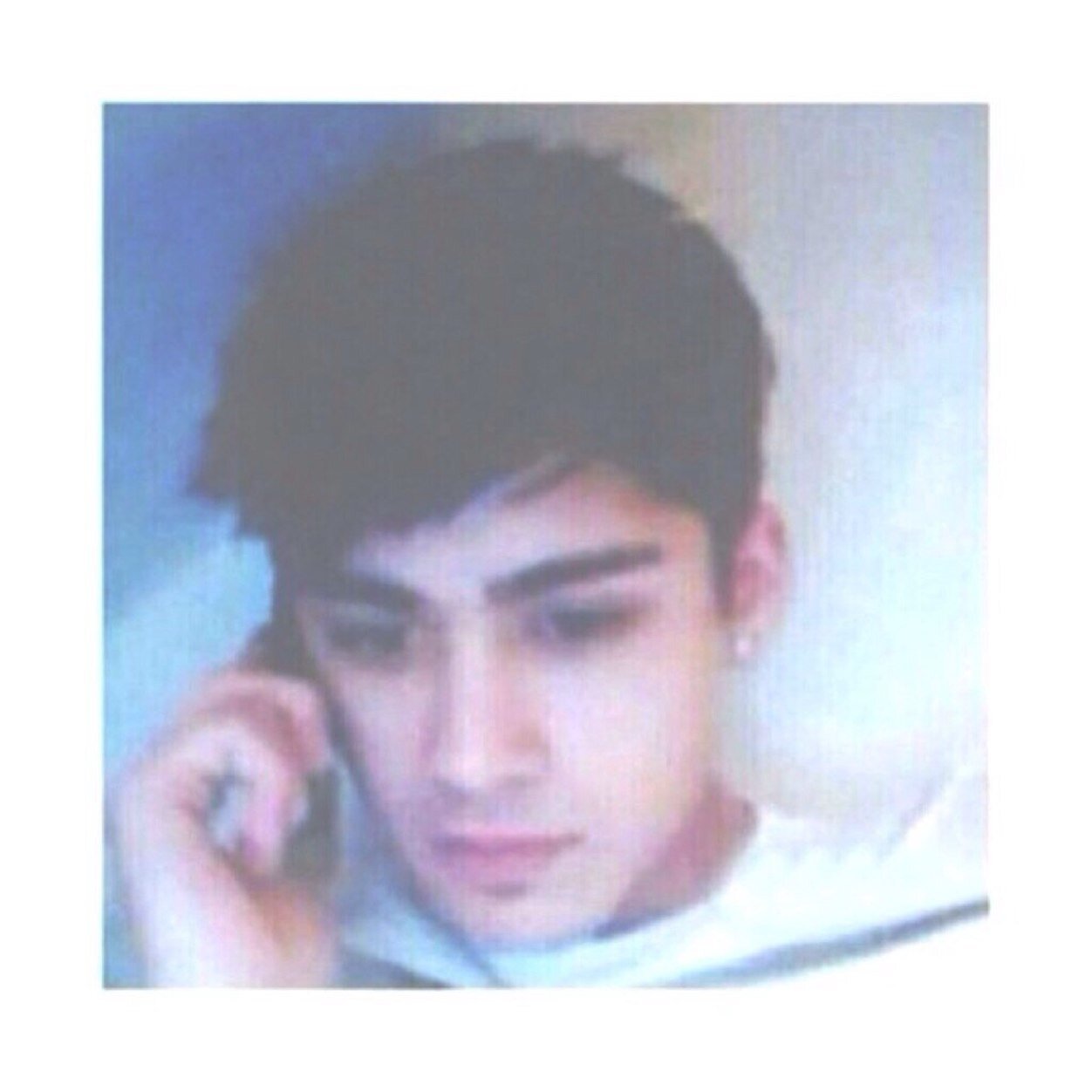 ask for a follow back on @raybanzouis