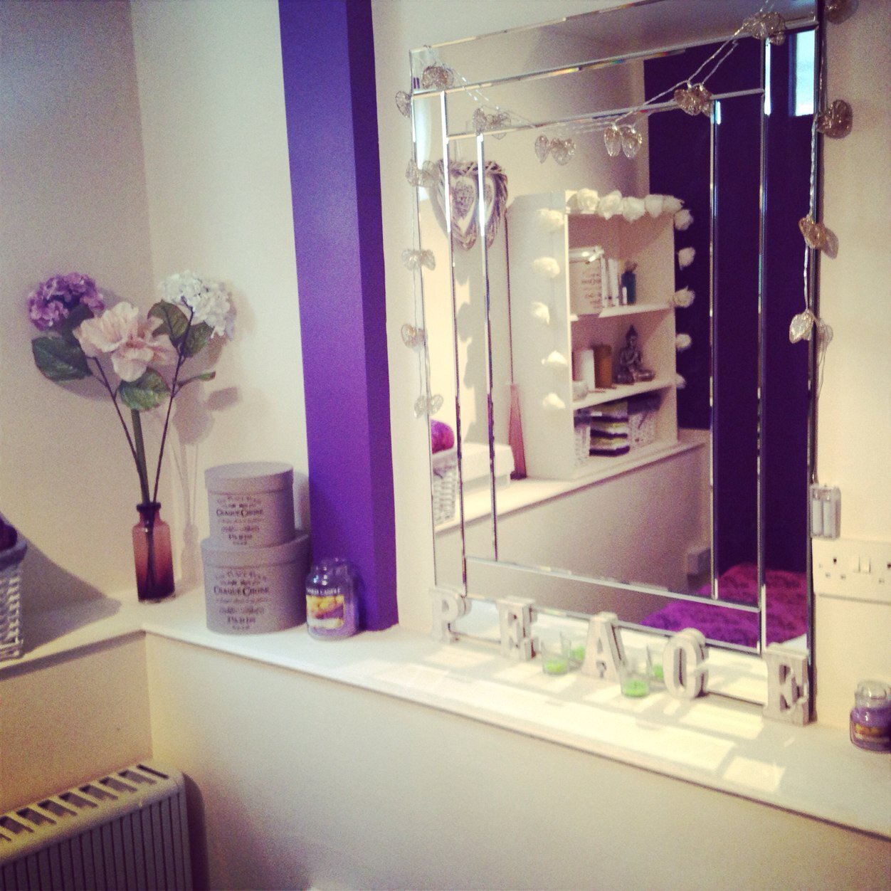 Beauty Therapist, Nail technition & Nail artist.. All treatments done by Laura Fawdington