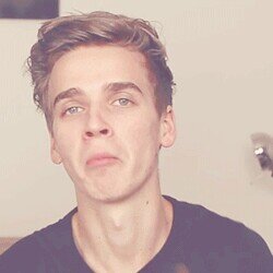 suggleswaggle's profile picture. 